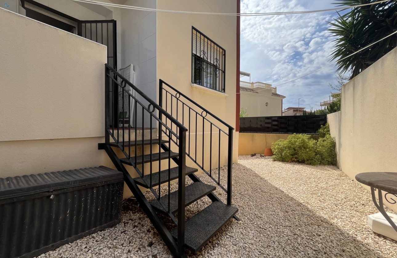 Reventa - Apartamento / piso - Algorfa