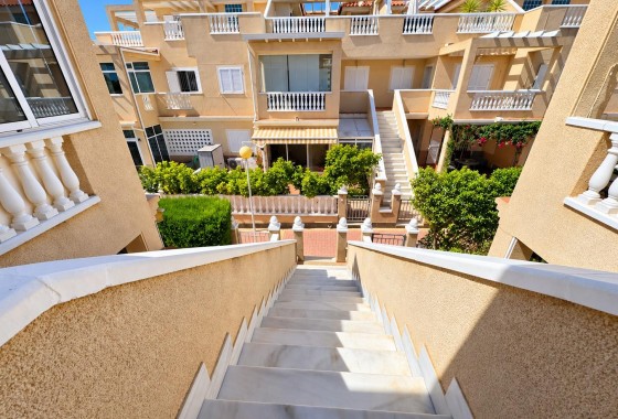Resale - Apartment / flat - Orihuela Costa - Punta Prima