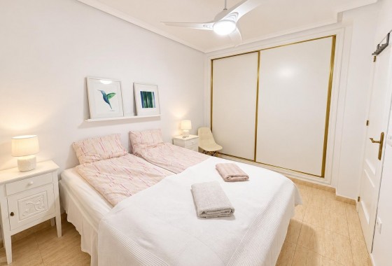 Resale - Apartment / flat - Orihuela Costa - Punta Prima