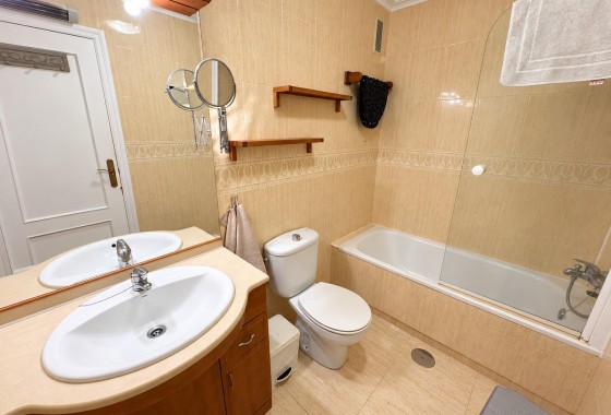 Resale - Apartment / flat - Orihuela Costa - Punta Prima