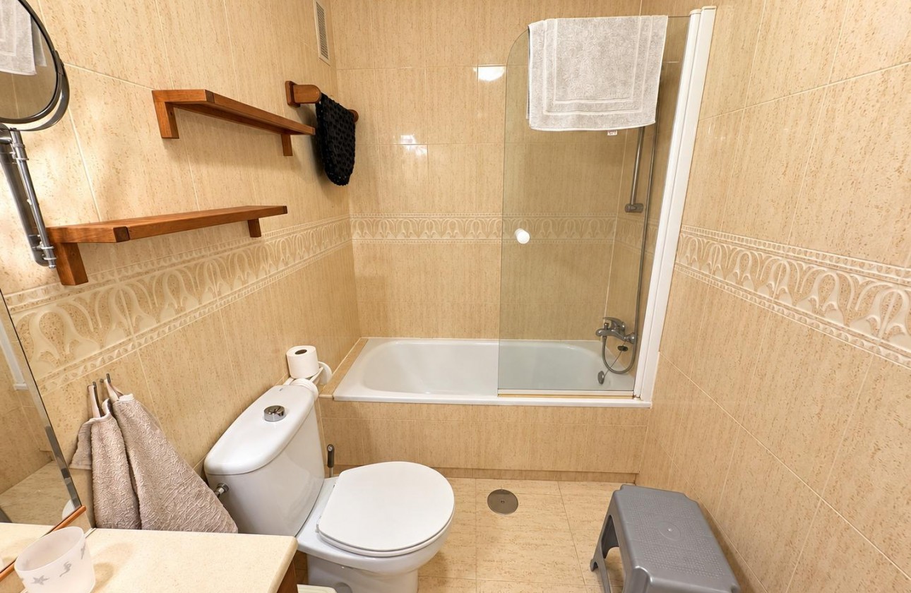 Resale - Apartment / flat - Orihuela Costa - Punta Prima