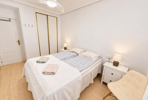 Resale - Apartment / flat - Orihuela Costa - Punta Prima