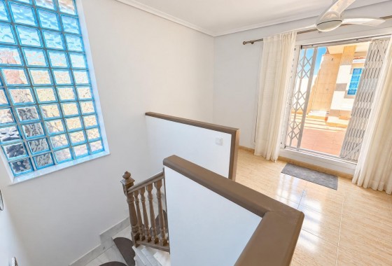 Resale - Apartment / flat - Orihuela Costa - Punta Prima