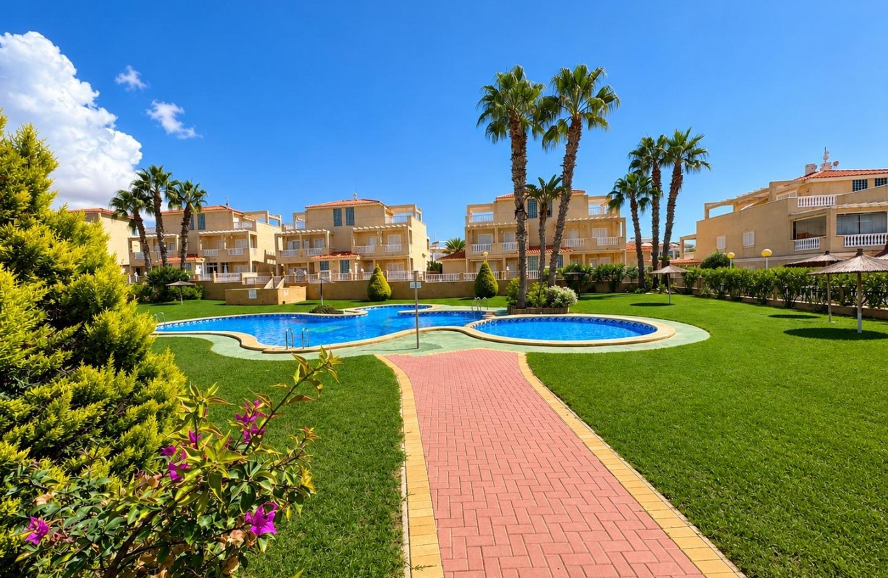 Resale - Apartment / flat - Orihuela Costa - Punta Prima