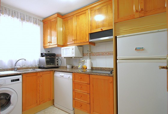 Reventa - Apartamento / piso - Torrevieja - Las Piscinas Naturales