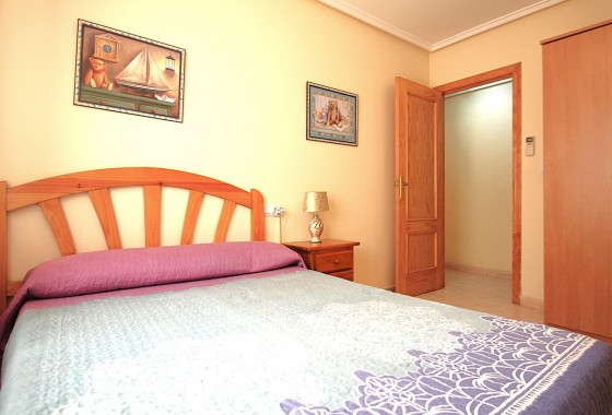 Reventa - Apartamento / piso - Torrevieja - Las Piscinas Naturales