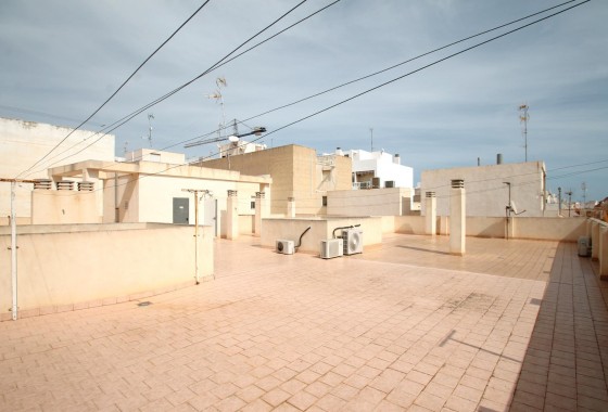 Reventa - Apartamento / piso - Torrevieja - Las Piscinas Naturales