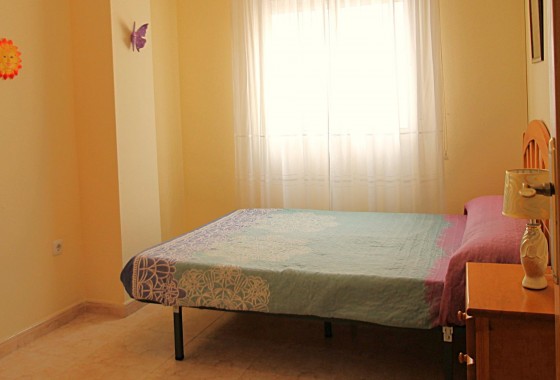 Reventa - Apartamento / piso - Torrevieja - Las Piscinas Naturales