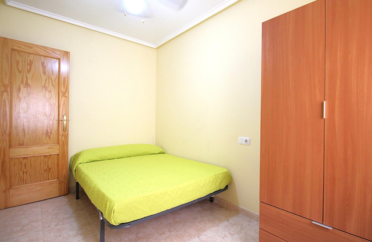 Reventa - Apartamento / piso - Torrevieja - Las Piscinas Naturales