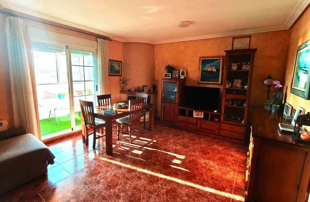 Resale - Apartment / flat - Torrevieja - Centro