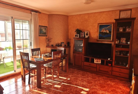 Resale - Apartment / flat - Torrevieja - Centro