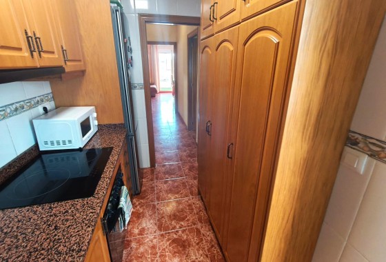 Resale - Apartment / flat - Torrevieja - Centro