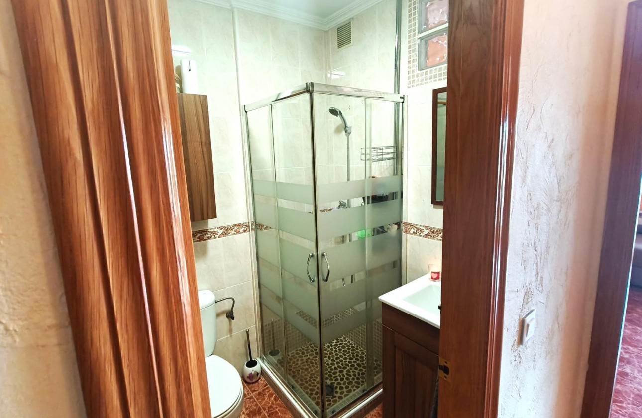 Resale - Apartment / flat - Torrevieja - Centro
