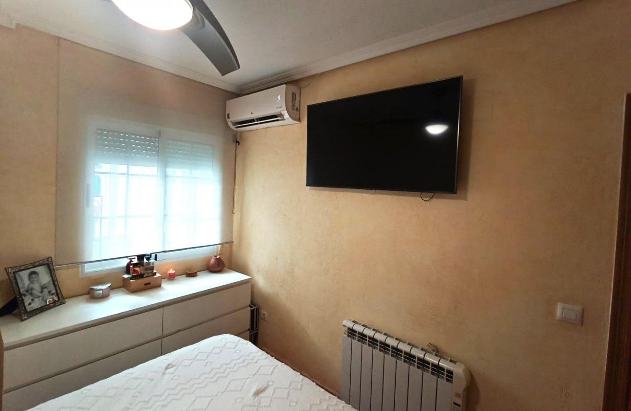 Resale - Apartment / flat - Torrevieja - Centro