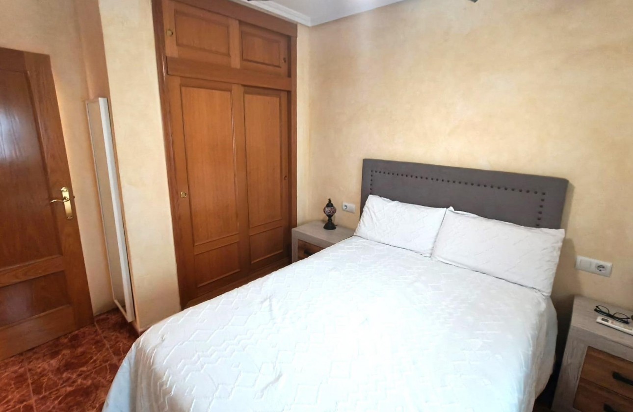 Resale - Apartment / flat - Torrevieja - Centro