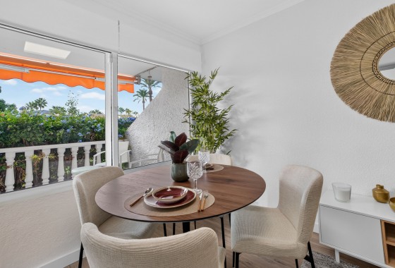Resale - Apartment / flat - Villamartin - Costa Blanca