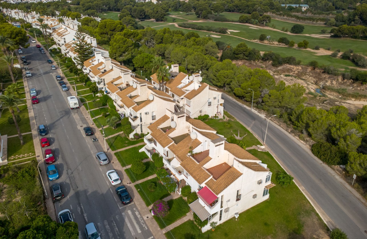 Resale - Apartment / flat - Villamartin - Costa Blanca