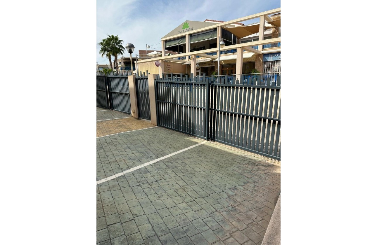 Reventa - Bungalow - Orihuela Costa - La Zenia
