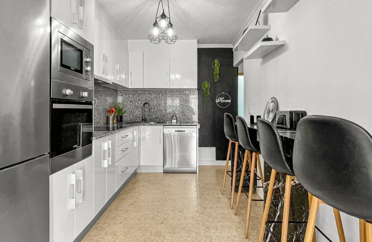 Resale - Bungalow - Torrevieja - Costa Blanca
