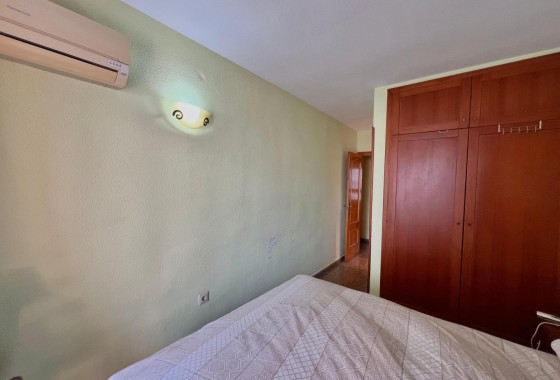 Reventa - Apartamento / piso - Torrevieja - Puerto Deportivo