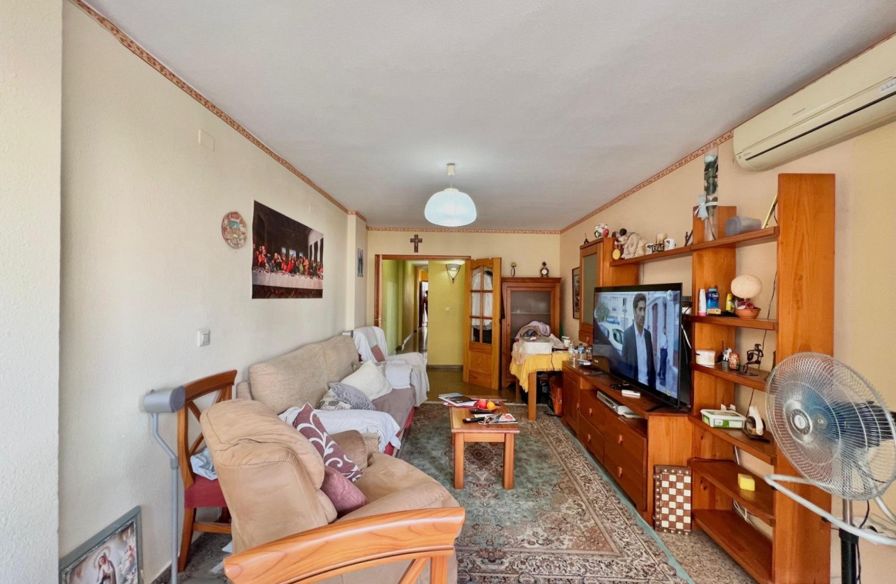 Reventa - Apartamento / piso - Torrevieja - Puerto Deportivo