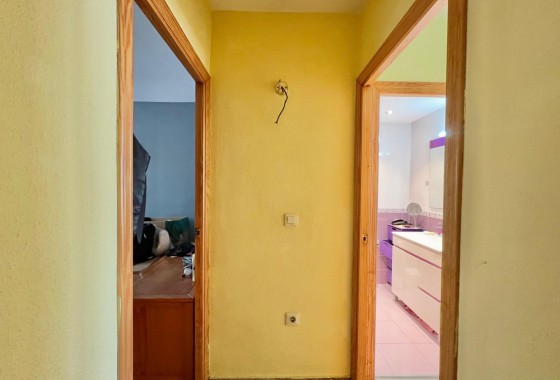 Reventa - Apartamento / piso - Torrevieja - Puerto Deportivo
