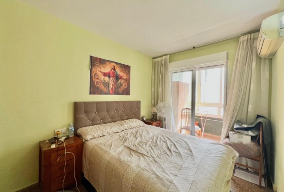 Reventa - Apartamento / piso - Torrevieja - Puerto Deportivo