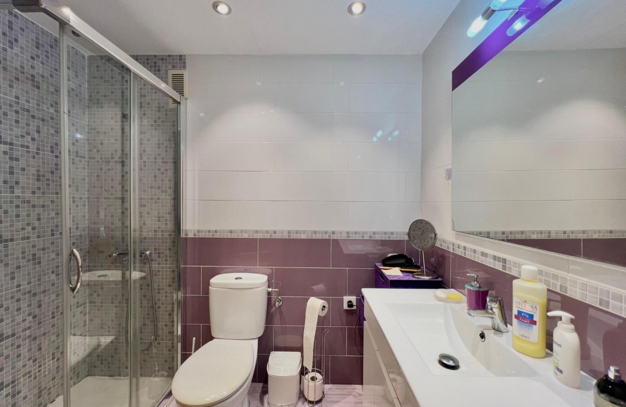 Reventa - Apartamento / piso - Torrevieja - Puerto Deportivo