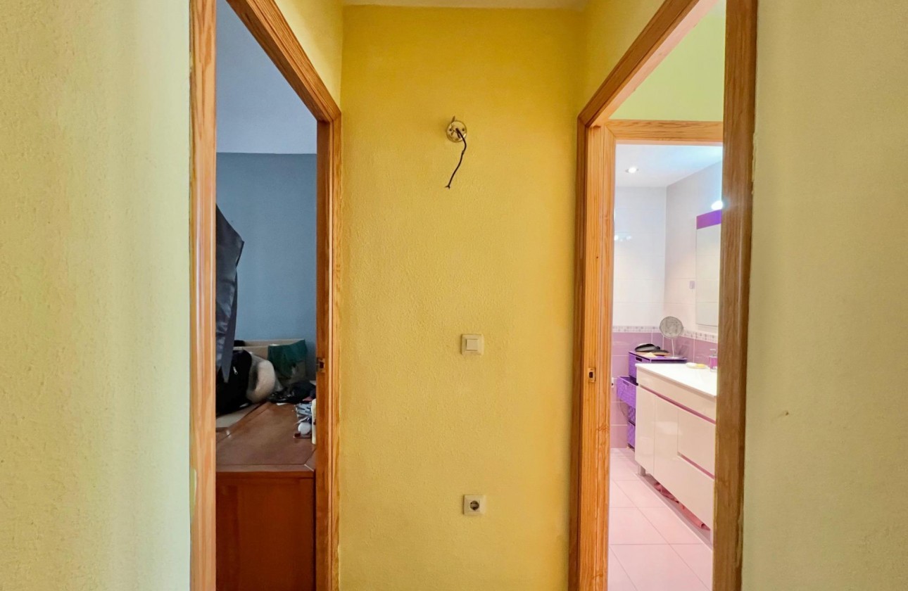 Reventa - Apartamento / piso - Torrevieja - Puerto Deportivo