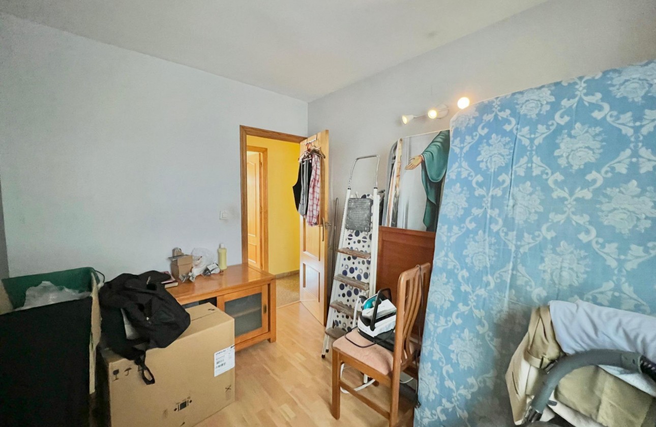 Reventa - Apartamento / piso - Torrevieja - Puerto Deportivo