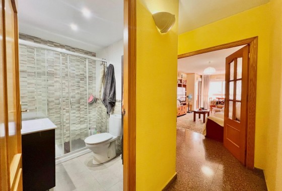 Reventa - Apartamento / piso - Torrevieja - Puerto Deportivo
