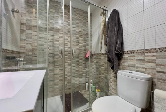 Reventa - Apartamento / piso - Torrevieja - Puerto Deportivo