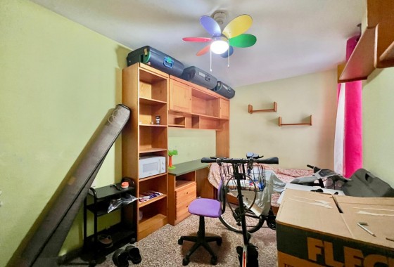 Reventa - Apartamento / piso - Torrevieja - Puerto Deportivo