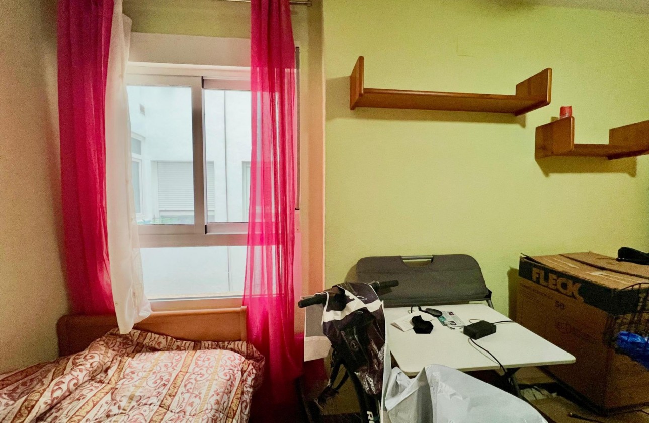 Reventa - Apartamento / piso - Torrevieja - Puerto Deportivo