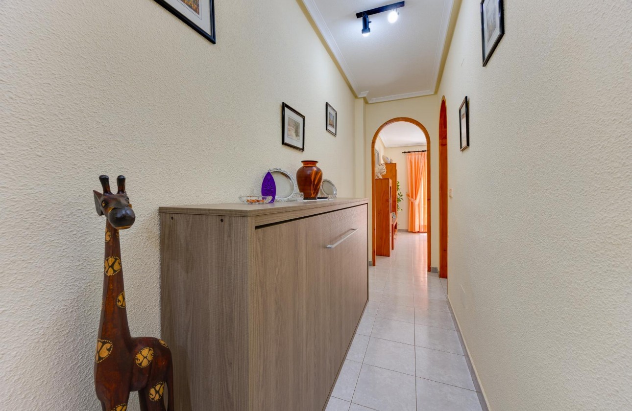 Resale - Apartment / flat - Torrevieja - Playa del Cura