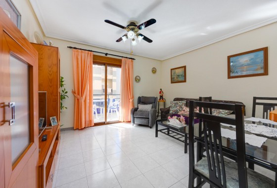 Resale - Apartment / flat - Torrevieja - Playa del Cura