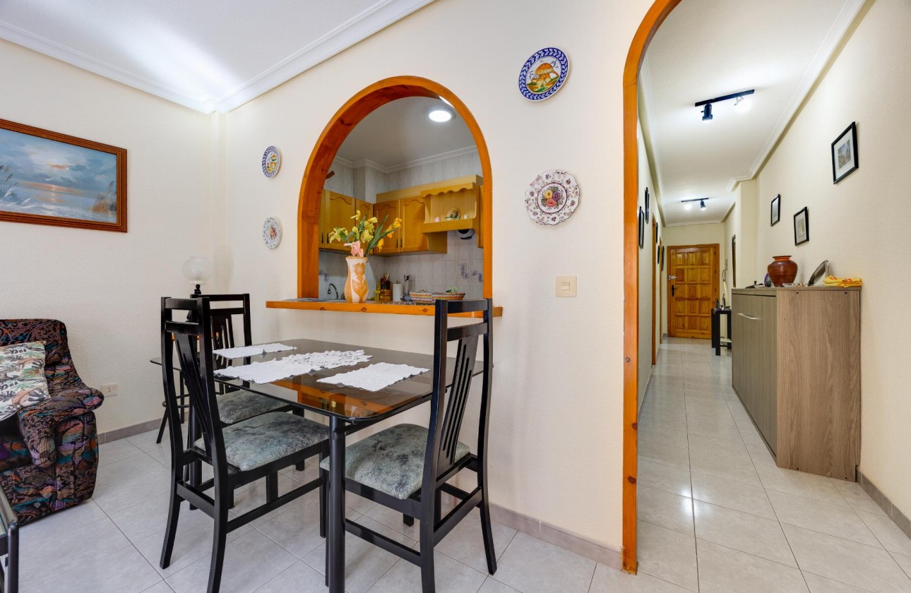 Resale - Apartment / flat - Torrevieja - Playa del Cura