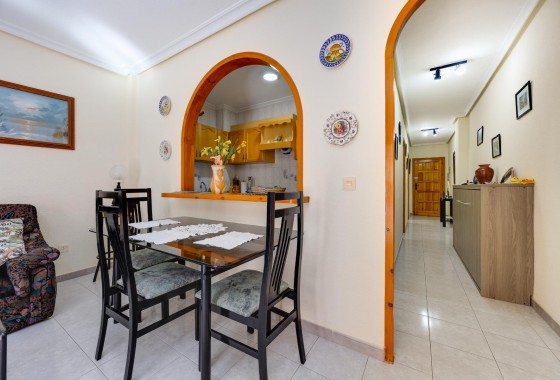 Resale - Apartment / flat - Torrevieja - Playa del Cura