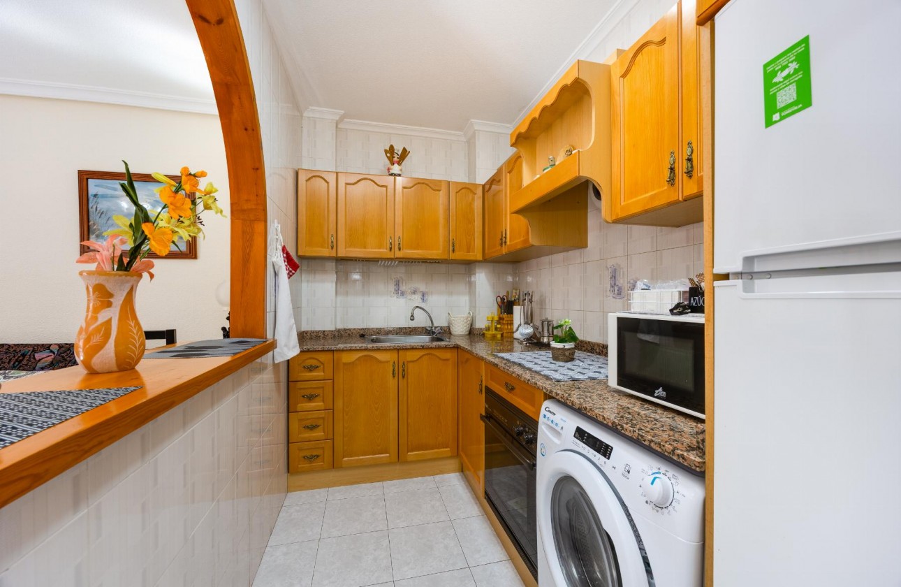 Resale - Apartment / flat - Torrevieja - Playa del Cura