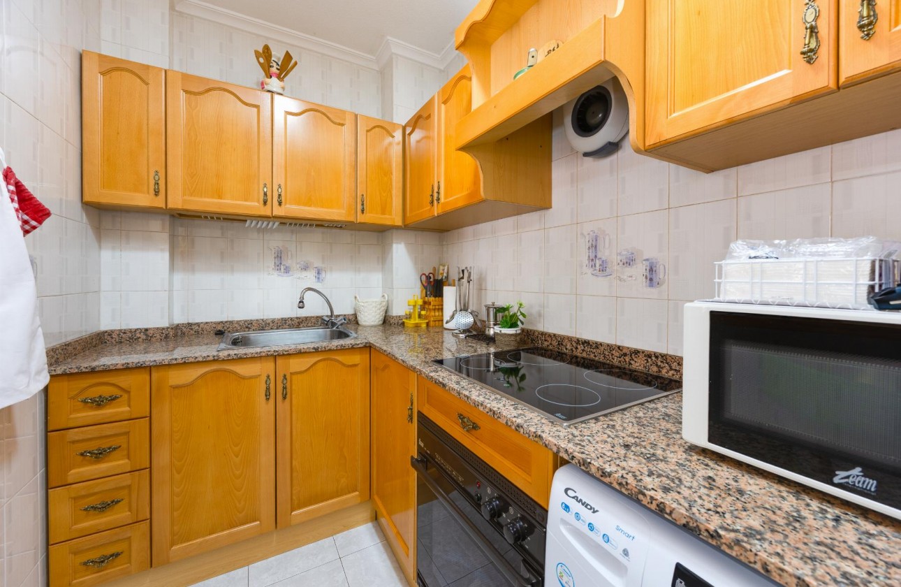 Resale - Apartment / flat - Torrevieja - Playa del Cura