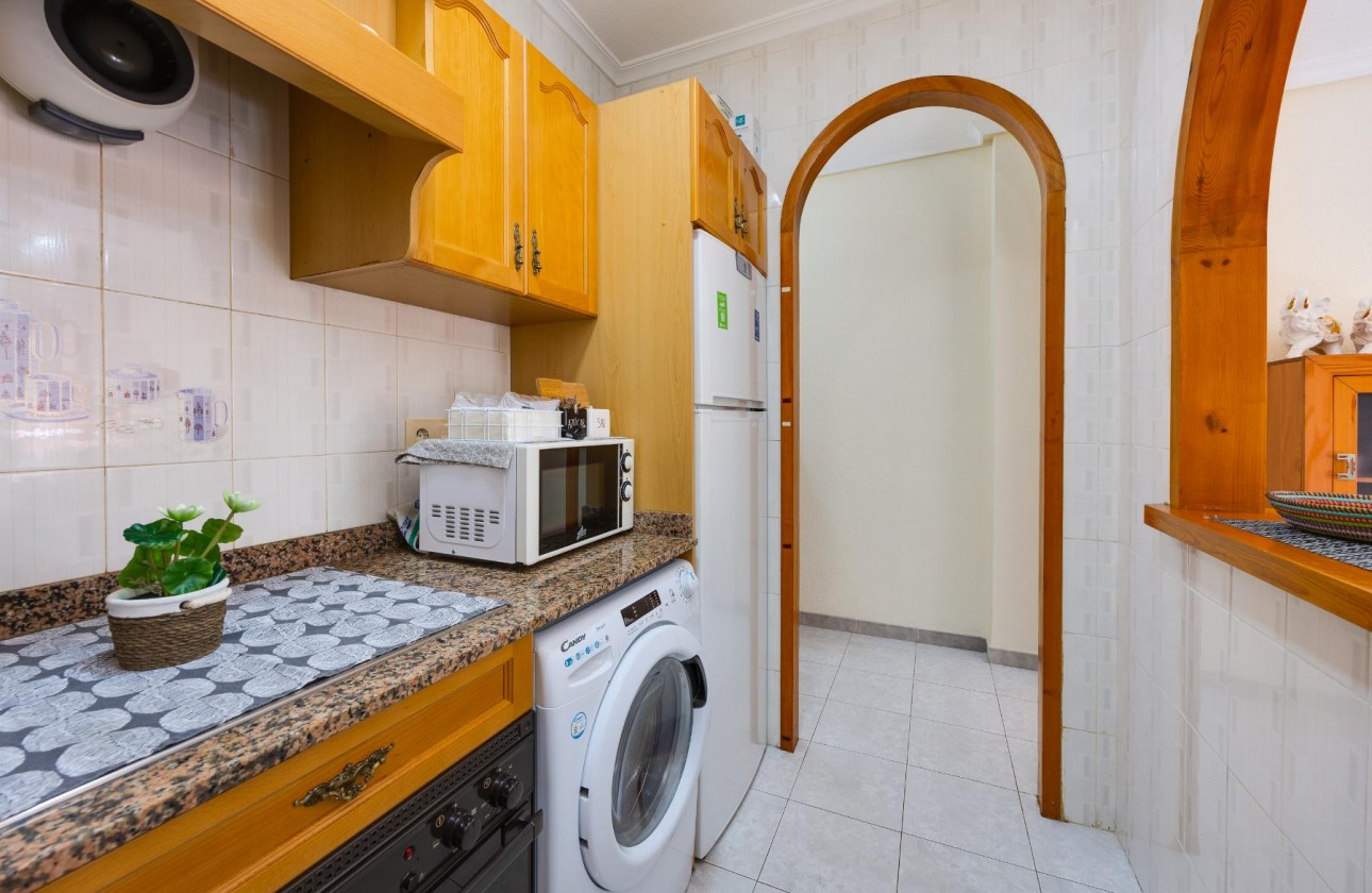 Resale - Apartment / flat - Torrevieja - Playa del Cura