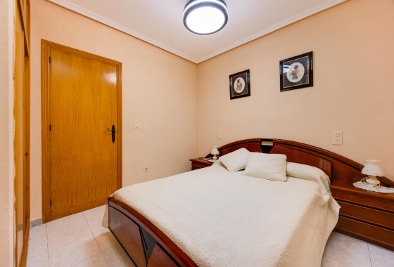 Resale - Apartment / flat - Torrevieja - Playa del Cura