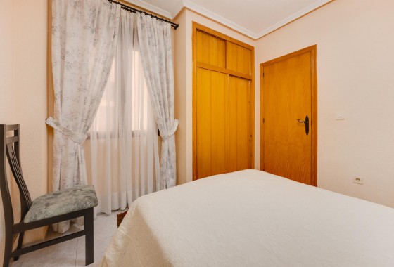 Resale - Apartment / flat - Torrevieja - Playa del Cura