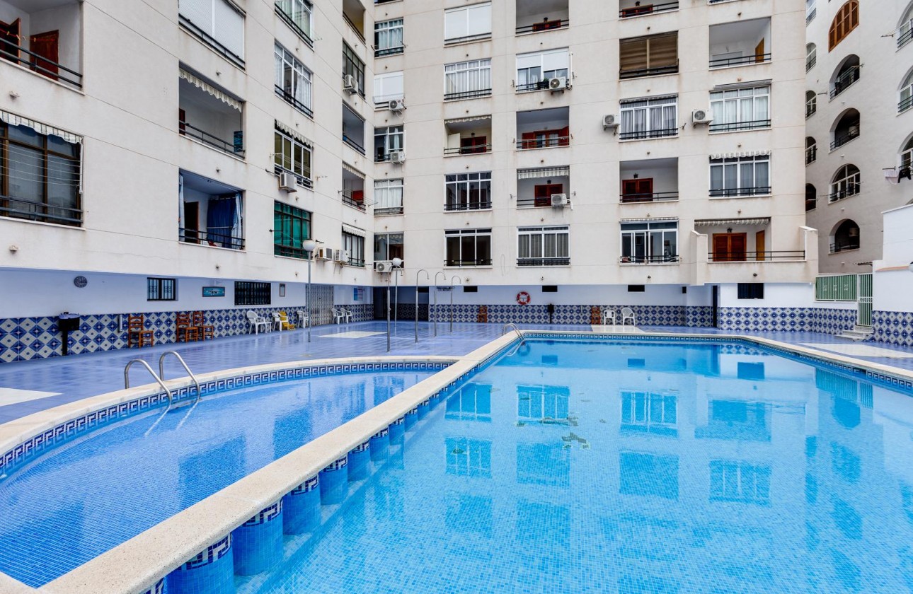 Resale - Apartment / flat - Torrevieja - Playa del Cura