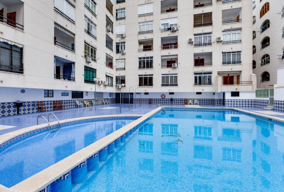 Resale - Apartment / flat - Torrevieja - Playa del Cura