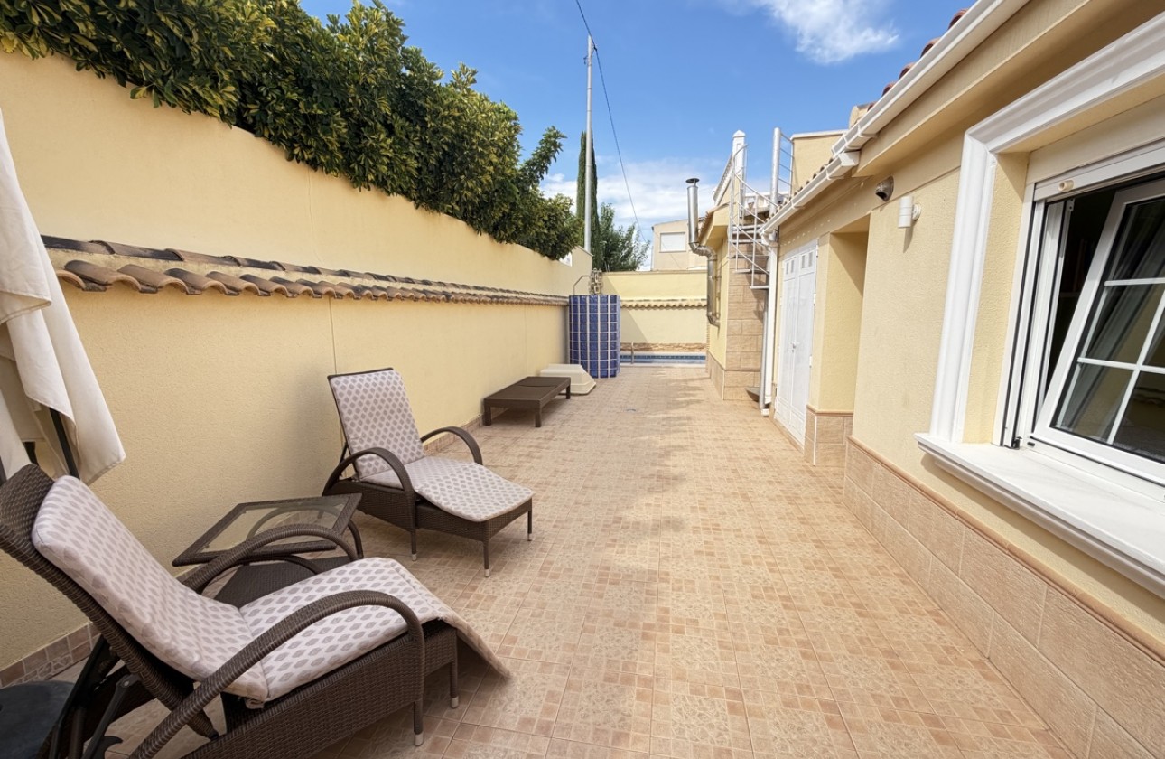 Revente - Villa - Cabo Roig