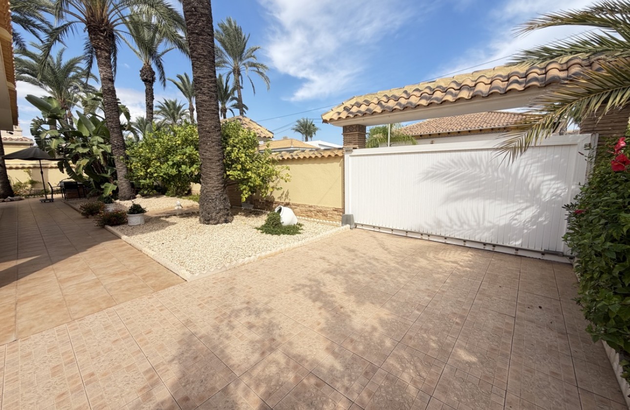 Revente - Villa - Cabo Roig
