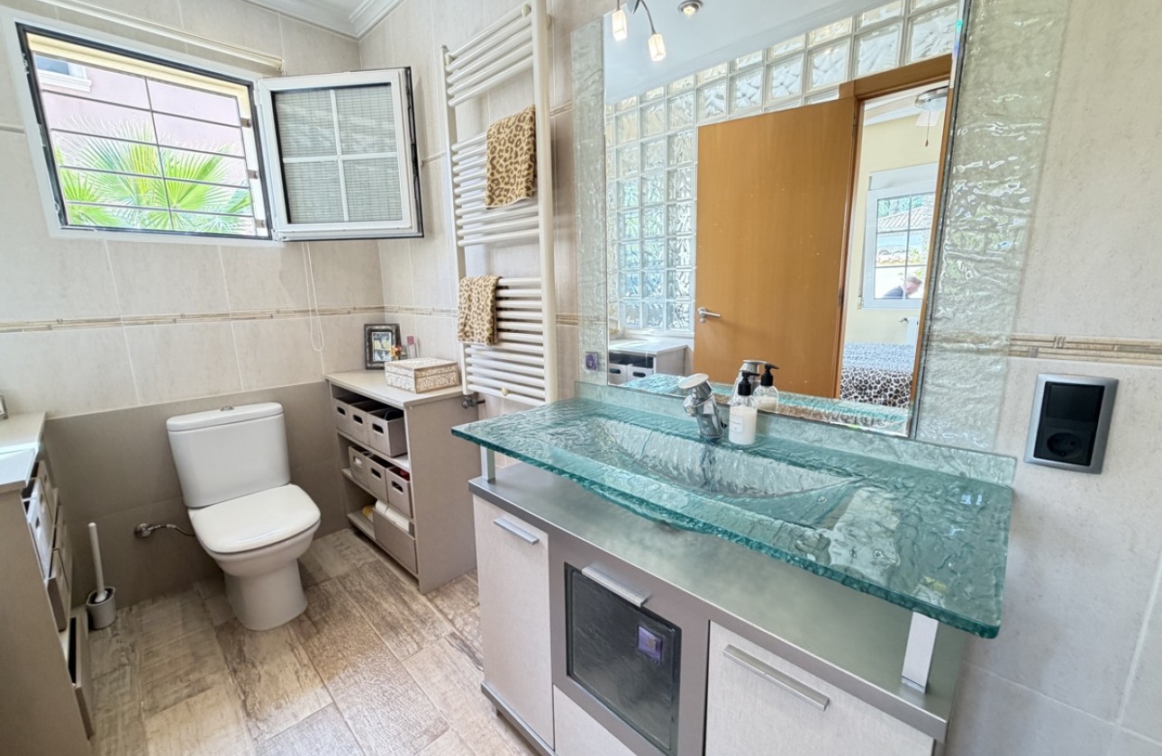 Revente - Villa - Cabo Roig