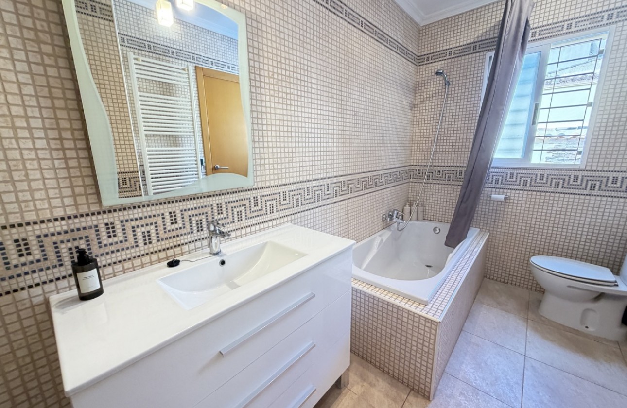 Revente - Villa - Cabo Roig