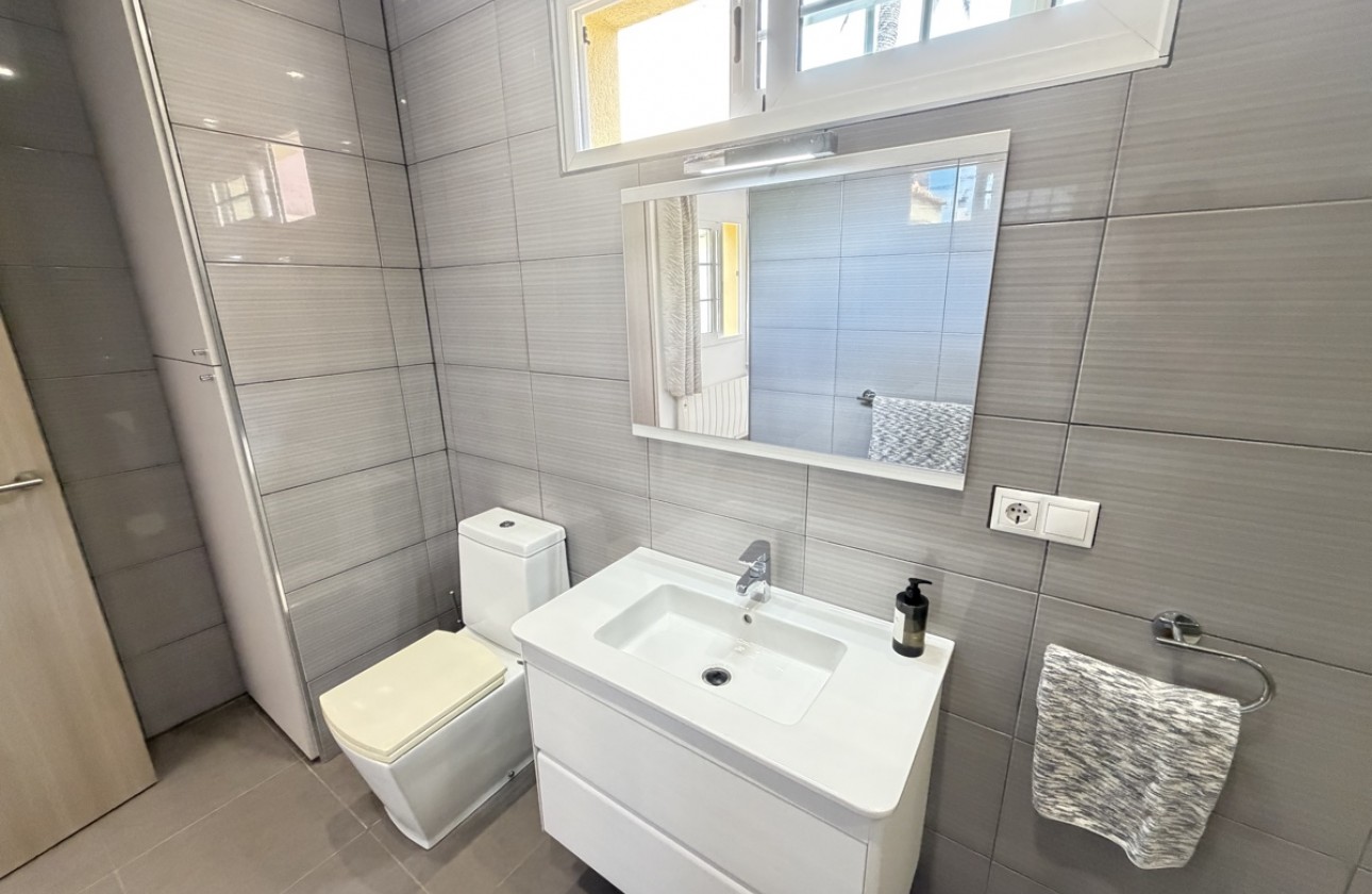 Revente - Villa - Cabo Roig